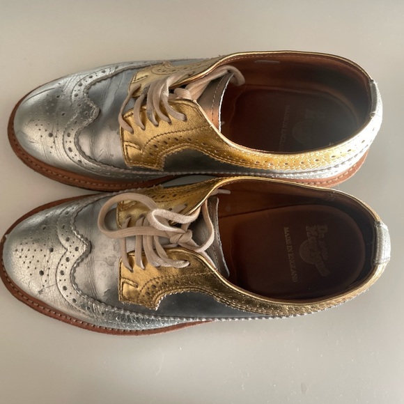 Dr martens Silver brogues with gold trim and leather sole - Picture 3 of 5